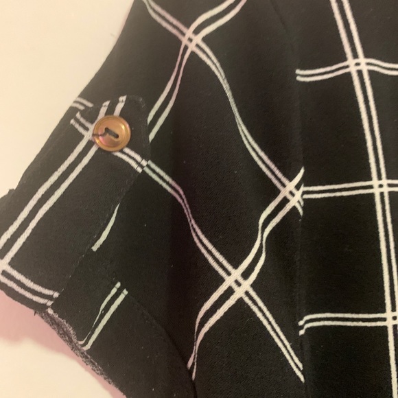 Sweet Wanderer Black And White Patterned Blouse - Picture 4 of 5